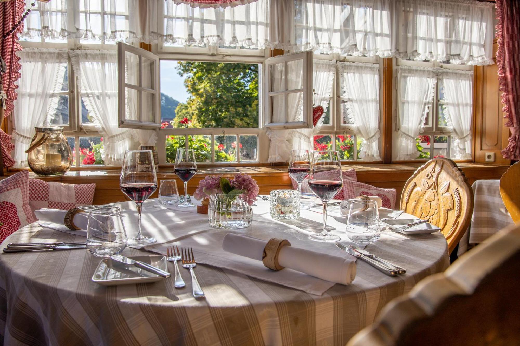 Hotel-Gasthaus Goldener Engel Glottertal Eksteriør billede