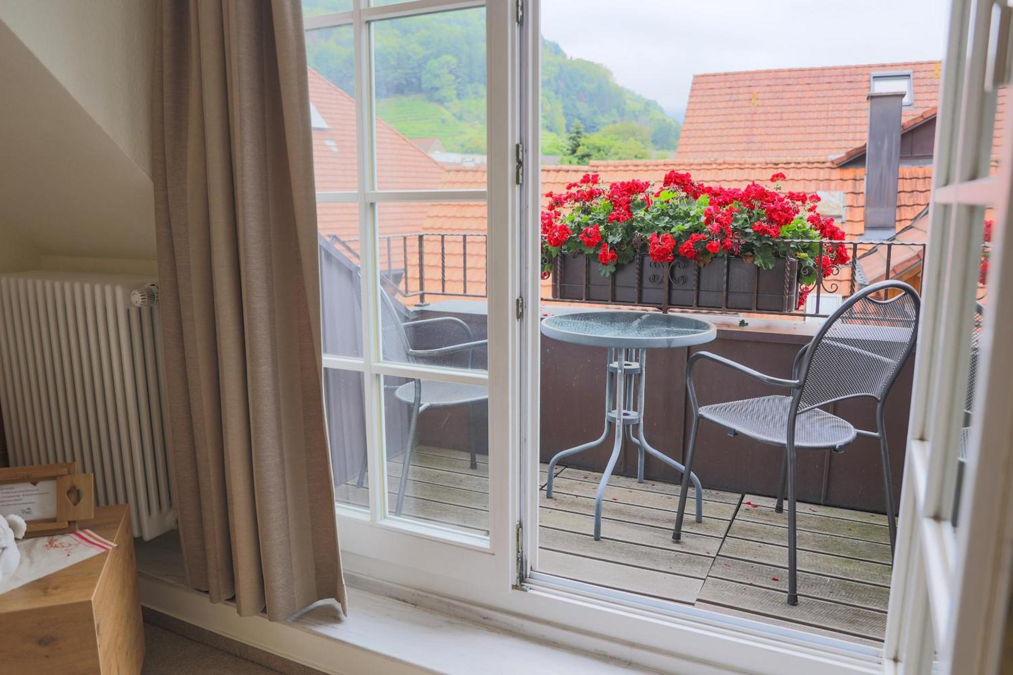 Hotel-Gasthaus Goldener Engel Glottertal Eksteriør billede