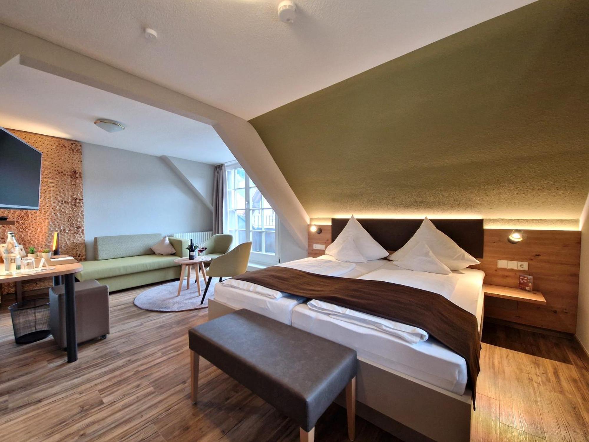 Hotel-Gasthaus Goldener Engel Glottertal Eksteriør billede